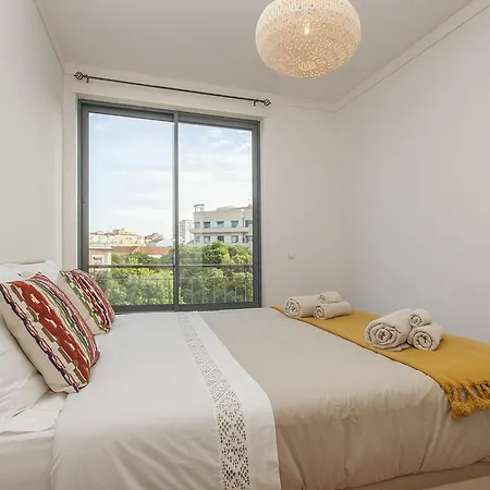 Cosy With Pool And Garage * Lisboa